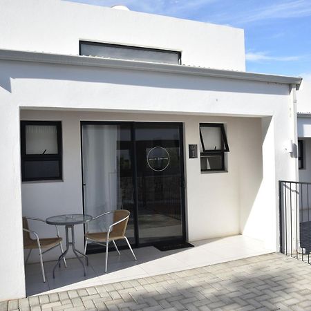 Karoo Retreat- Self Catering Villas And Bed & Breakfast Oudtshoorn Eksteriør billede